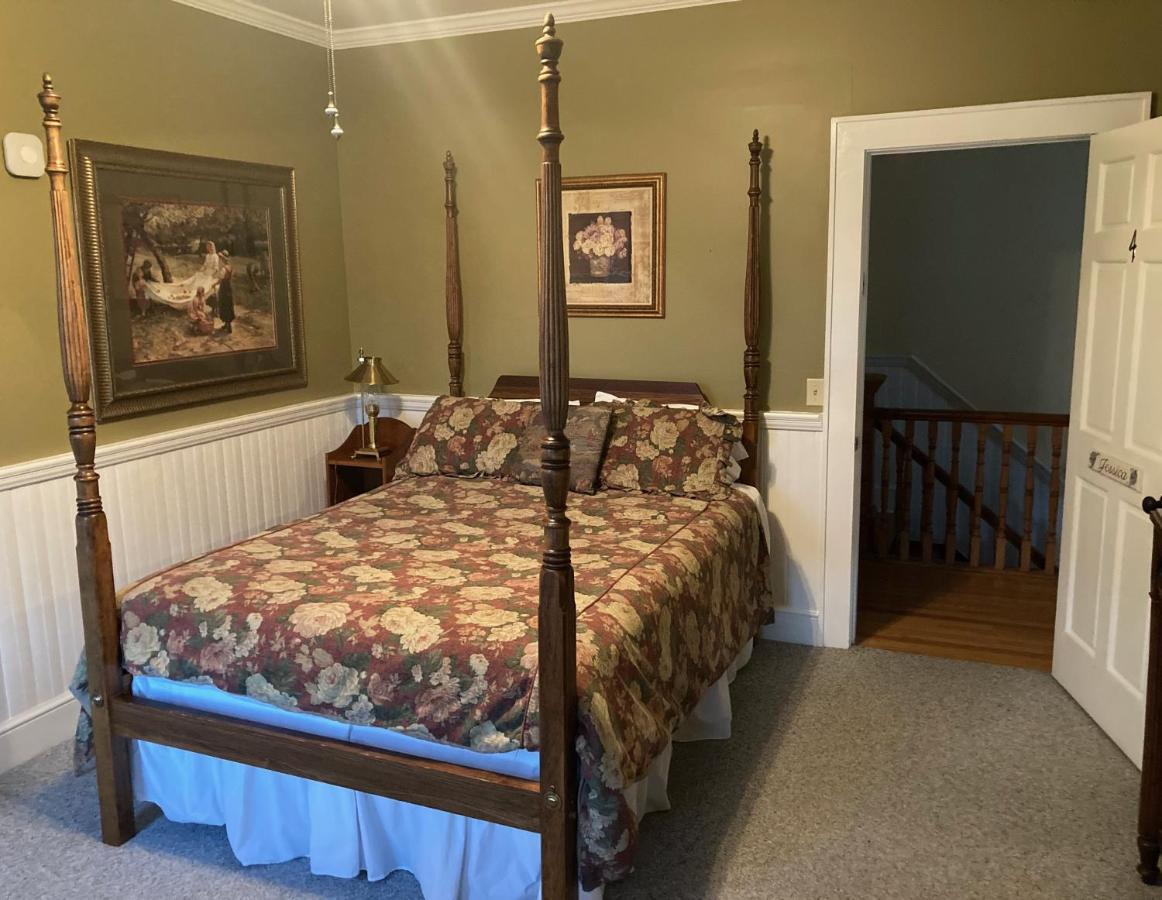 The Herren House Bed & Breakfast Waynesville Room photo